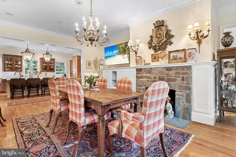 Dining - 11217 River View Dr, Potomac, MD 20854 photo 2 of 7