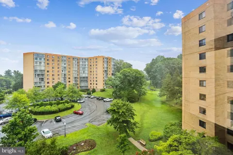 3330 N Leisure World Blvd #624, Silver Spring, MD 20906