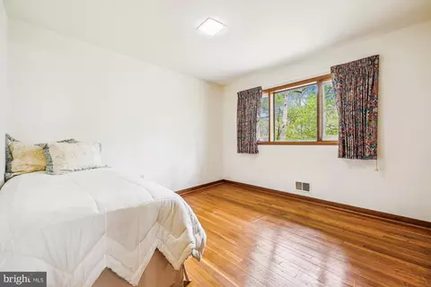 11621 Springridge Rd, Potomac, MD 20854 photo 24