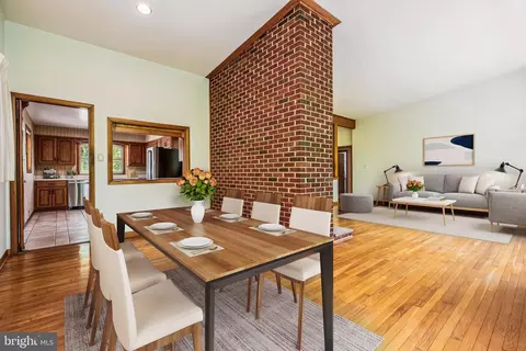11621 Springridge Rd, Potomac, MD 20854 photo 12