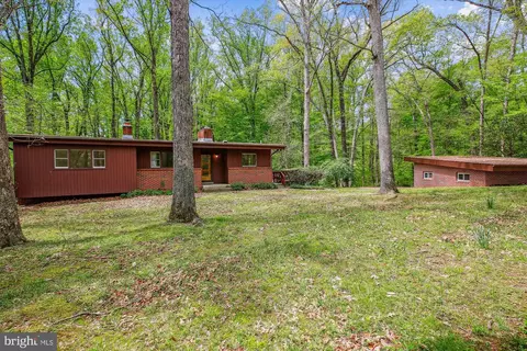 11621 Springridge Rd, Potomac, MD 20854 photo 2