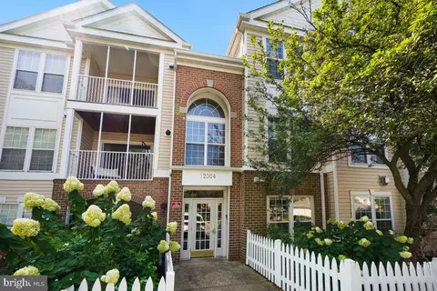 12004 Amber Ridge Cir #B-102, Germantown, MD 20876