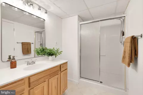 Bath - 2619 Cory Ter, Silver Spring, MD 20902 photo 2 of 3