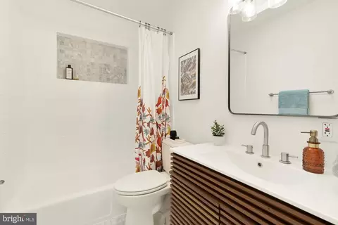 Bath - 2619 Cory Ter, Silver Spring, MD 20902 photo 1 of 3