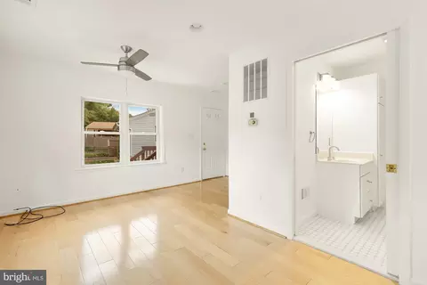 Living - 2619 Cory Ter, Silver Spring, MD 20902 photo 7 of 11
