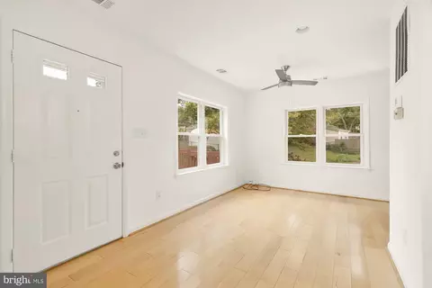 Living - 2619 Cory Ter, Silver Spring, MD 20902 photo 9 of 11