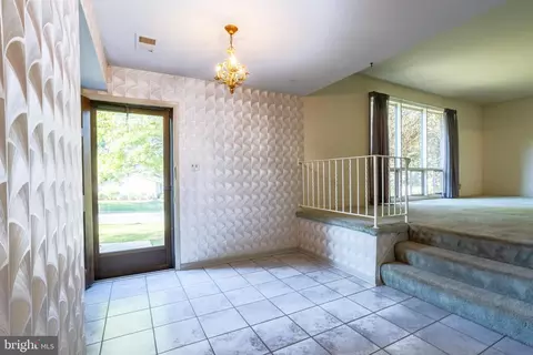 702 Chichester Ln, Silver Spring, MD 20904 photo 5