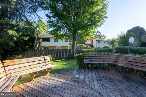702 Chichester Ln, Silver Spring, MD 20904 photo 4