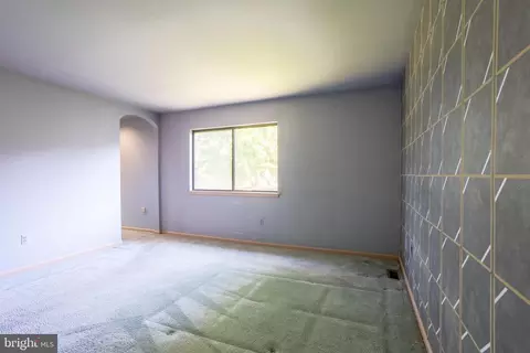 702 Chichester Ln, Silver Spring, MD 20904 photo 9