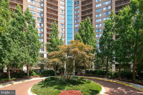 10101 Grosvenor Pl #1704, Rockville, MD 20852