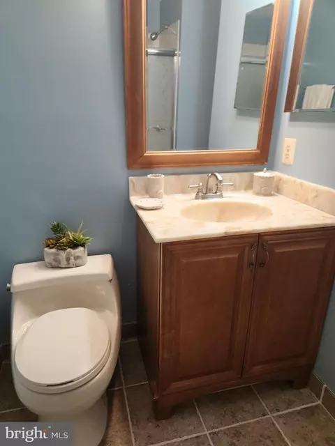 Bath - 14920 Carriage Square Dr, Silver Spring, MD 20906 photo 1 of 4