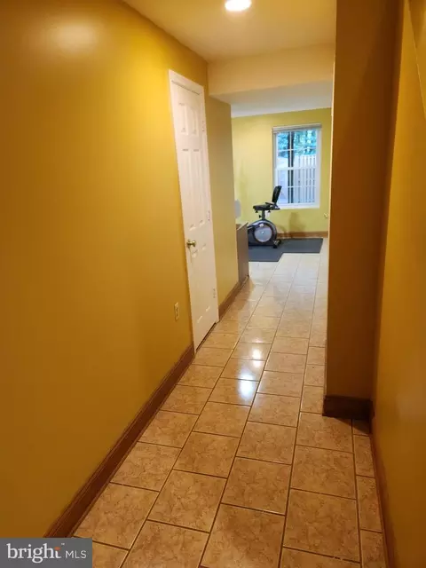 Entry Way - 14920 Carriage Square Dr, Silver Spring, MD 20906 photo 3 of 3