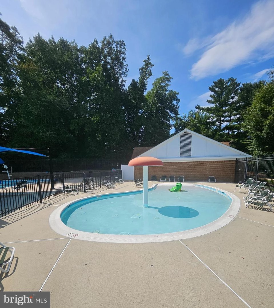 Exterior - 14920 Carriage Square Dr, Silver Spring, MD 20906 photo 4 of 5