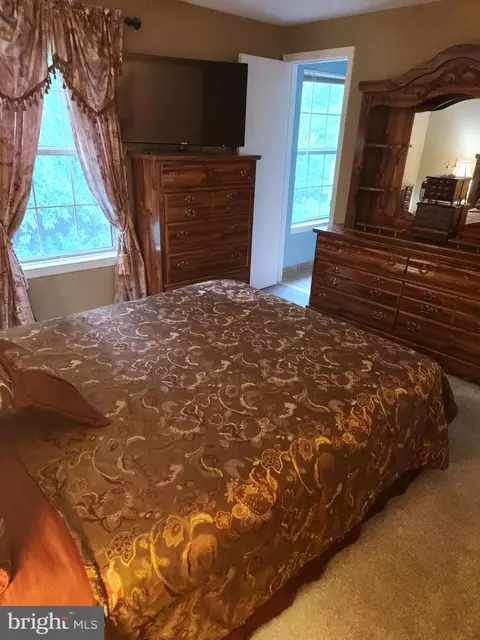 Bedroom - 14920 Carriage Square Dr, Silver Spring, MD 20906 photo 3 of 4