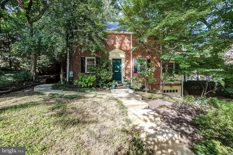 Exterior - 4 Park Valley Rd, Silver Spring, MD 20910 photo 3 of 17