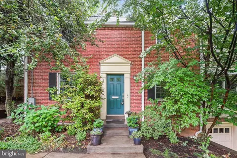 Exterior - 4 Park Valley Rd, Silver Spring, MD 20910 photo 10 of 17