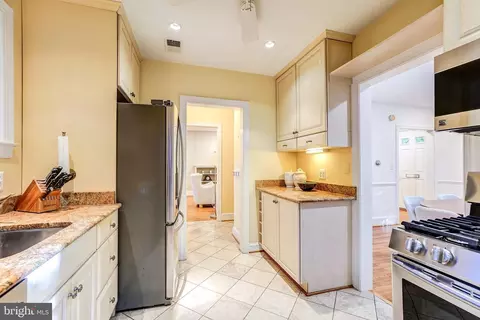 Kitchen - 4 Park Valley Rd, Silver Spring, MD 20910 photo 3 of 3