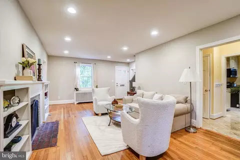 Living - 4 Park Valley Rd, Silver Spring, MD 20910 photo 2 of 2