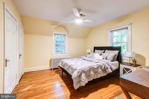 Bedroom - 4 Park Valley Rd, Silver Spring, MD 20910 photo 3 of 5