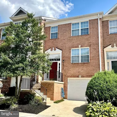 18614 Carriage Walk Cir, Gaithersburg, MD 20879
