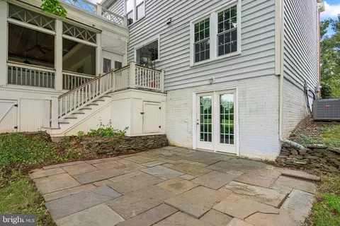 Exterior - 921 Brick Manor Cir, Silver Spring, MD 20905 photo 6 of 11