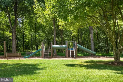View/Area - 921 Brick Manor Cir, Silver Spring, MD 20905 photo 1 of 1
