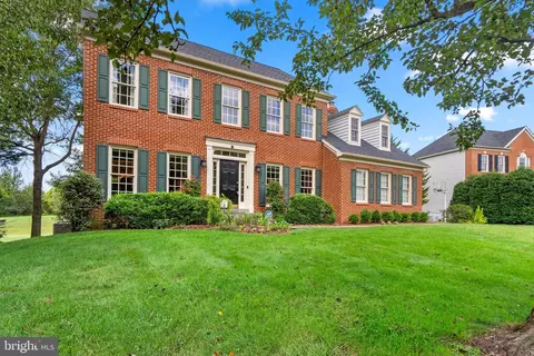 921 Brick Manor Cir, Silver Spring, MD 20905