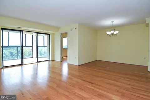 Living - 15107 Interlachen Dr #2-1024, Silver Spring, MD 20906 photo 2 of 7