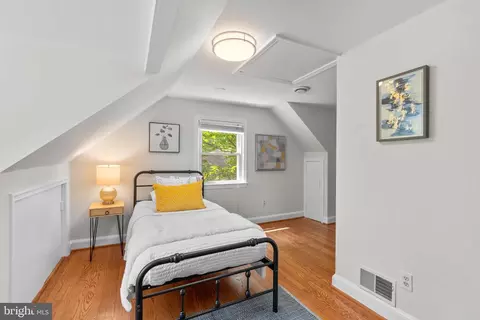 Bedroom - 1605 Gridley Ln, Silver Spring, MD 20902 photo 5 of 7