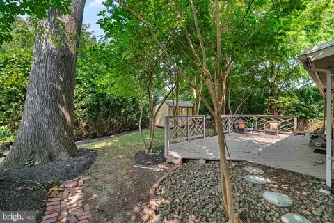 Exterior - 1605 Gridley Ln, Silver Spring, MD 20902 photo 6 of 8