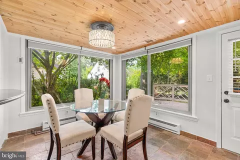 Dining - 1605 Gridley Ln, Silver Spring, MD 20902 photo 2 of 3