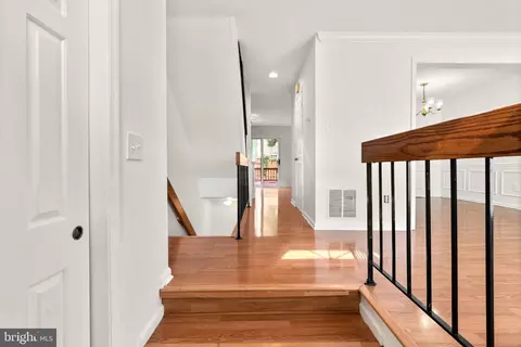 Entry Way - 13 Hickory Hill Ct, Silver Spring, MD 20906 photo 1 of 2