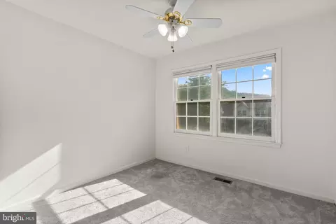 Bedroom - 13 Hickory Hill Ct, Silver Spring, MD 20906 photo 4 of 9