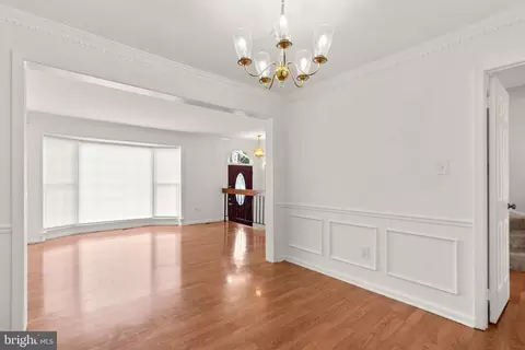 Living - 13 Hickory Hill Ct, Silver Spring, MD 20906 photo 4 of 9