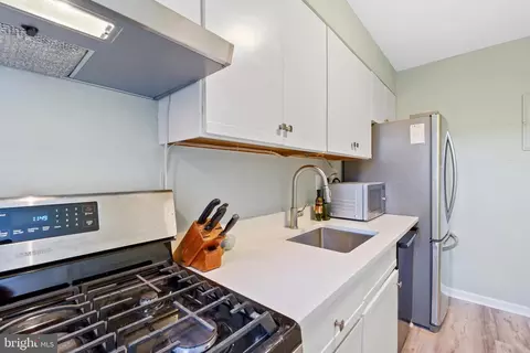 Kitchen - 2310 Colston Dr #201, Silver Spring, MD 20910 photo 2 of 3