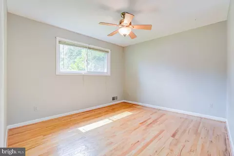 9742 Hedin Dr, Silver Spring, MD 20903 photo 14