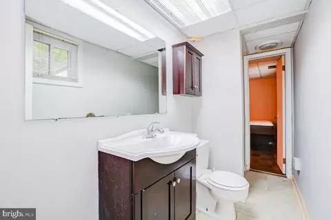 9742 Hedin Dr, Silver Spring, MD 20903 photo 24
