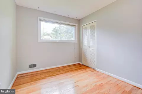 9742 Hedin Dr, Silver Spring, MD 20903 photo 18