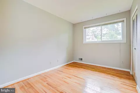 9742 Hedin Dr, Silver Spring, MD 20903 photo 17