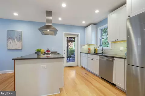 604 Dartmouth Ave, Silver Spring, MD 20910 photo 11