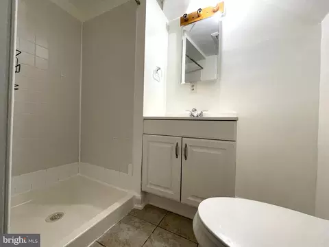 Bath - 12306 Veirs Mill Rd, Silver Spring, MD 20906 photo 3 of 6