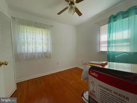 Bedroom - 12306 Veirs Mill Rd, Silver Spring, MD 20906 photo 3 of 4