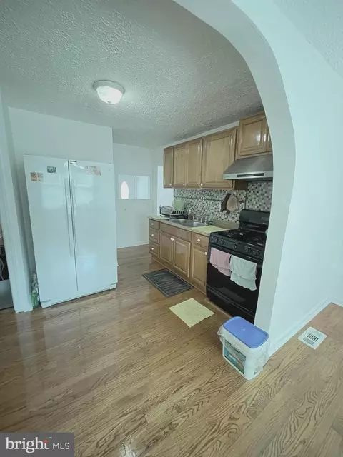 Kitchen - 12306 Veirs Mill Rd, Silver Spring, MD 20906 photo 2 of 3