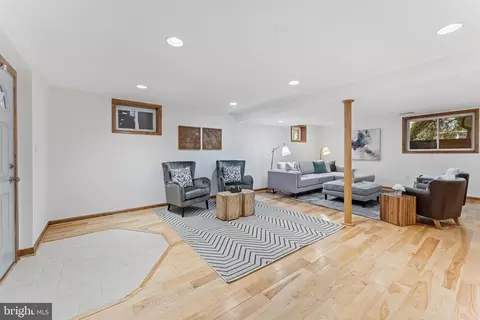 10002 Grayson Ave, Silver Spring, MD 20901 photo 43