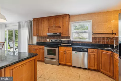 Kitchen - 3412 Kilkenny St, Silver Spring, MD 20904 photo 2 of 3