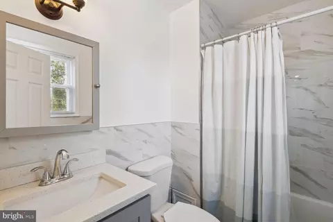 Bath - 3412 Kilkenny St, Silver Spring, MD 20904 photo 3 of 3