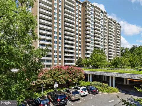 5101 River Rd #1807, Bethesda, MD 20816