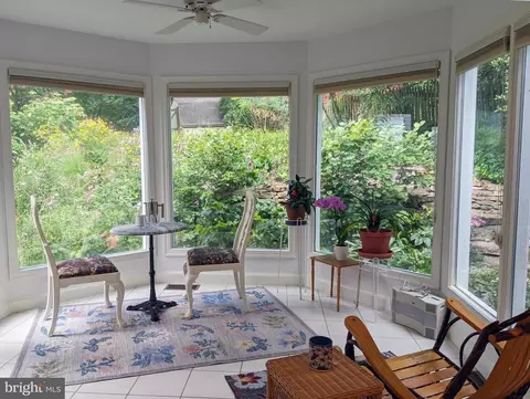7104 Oakridge Ave, Chevy Chase, MD 20815