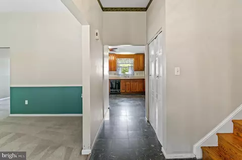 2016 Cradock St, Silver Spring, MD 20905 photo 3