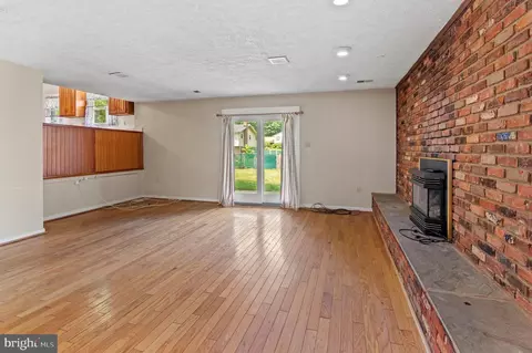 2016 Cradock St, Silver Spring, MD 20905 photo 14